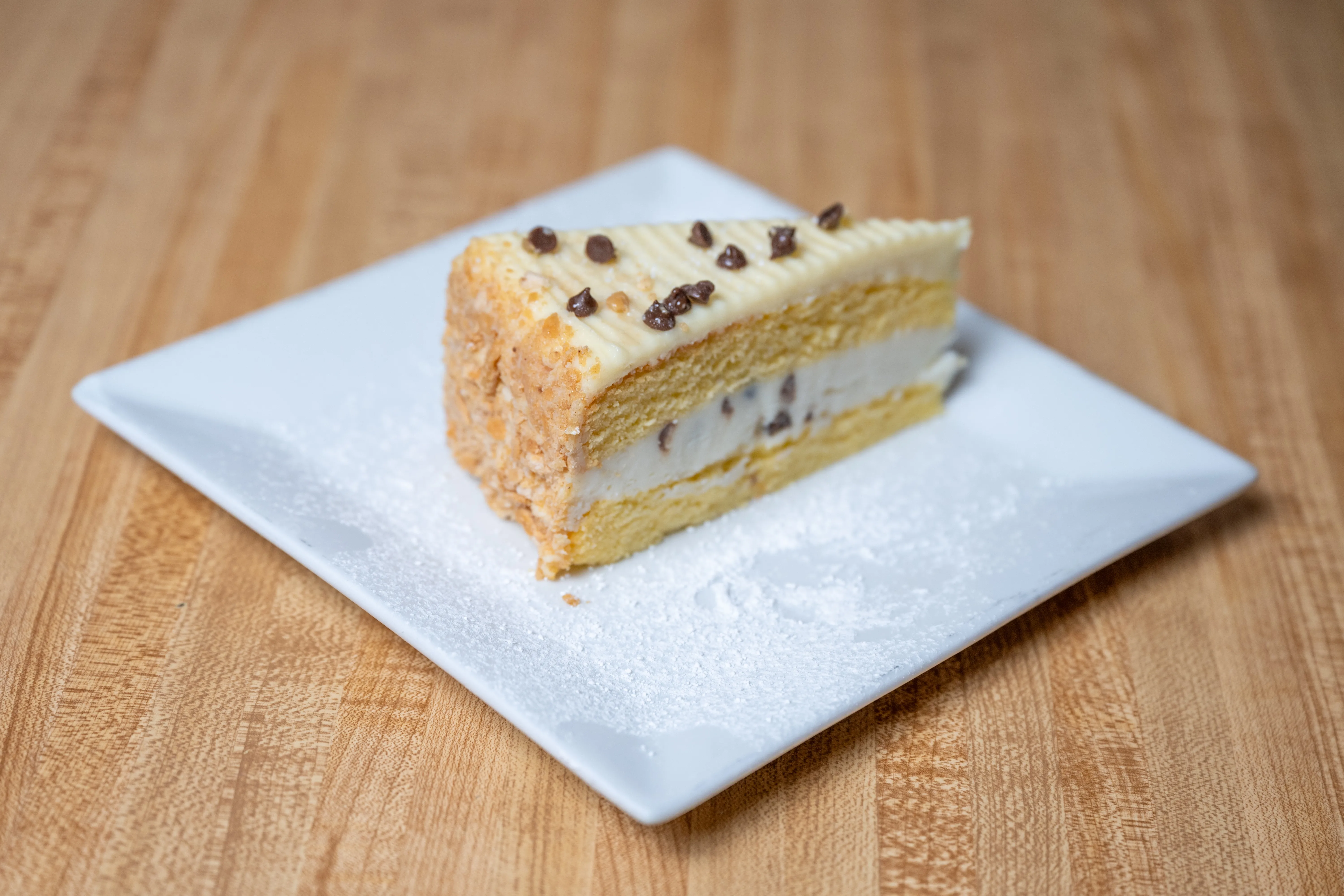 Cannoli cake